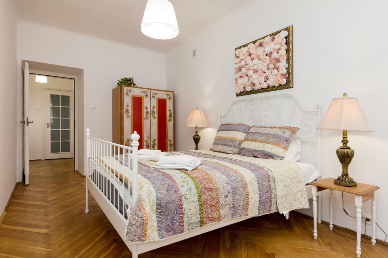 Royal Route Apartment For 10 People Warsaw Exterior photo